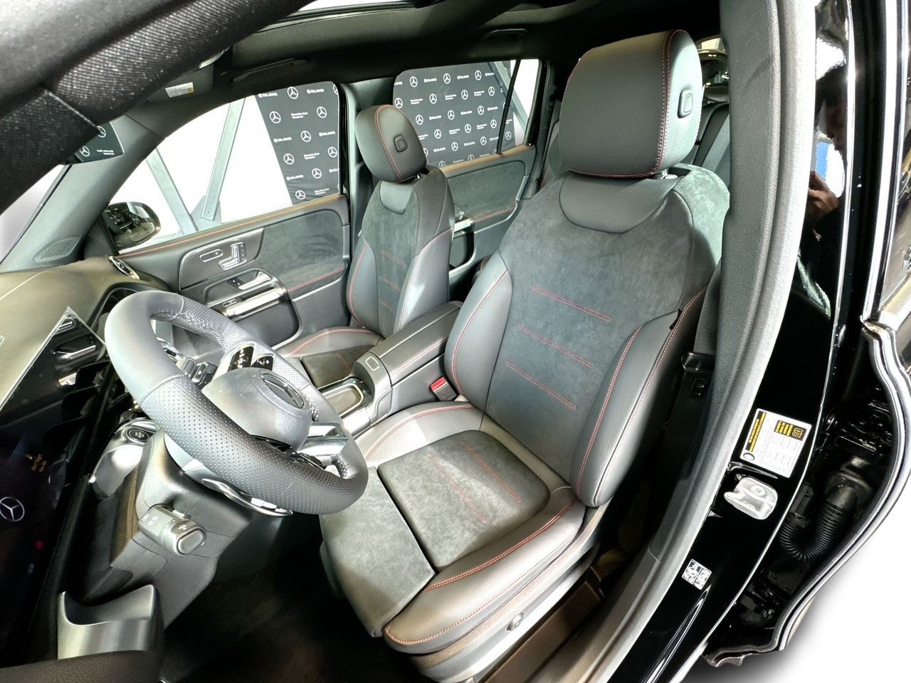 2025 Mercedes-Benz GLB in Vancouver, British Columbia