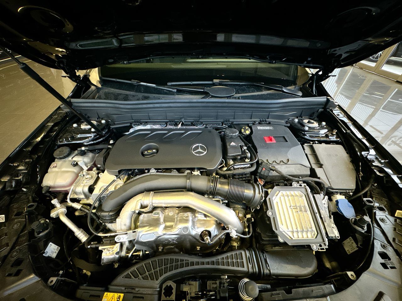 2025 Mercedes-Benz GLB in Vancouver, British Columbia
