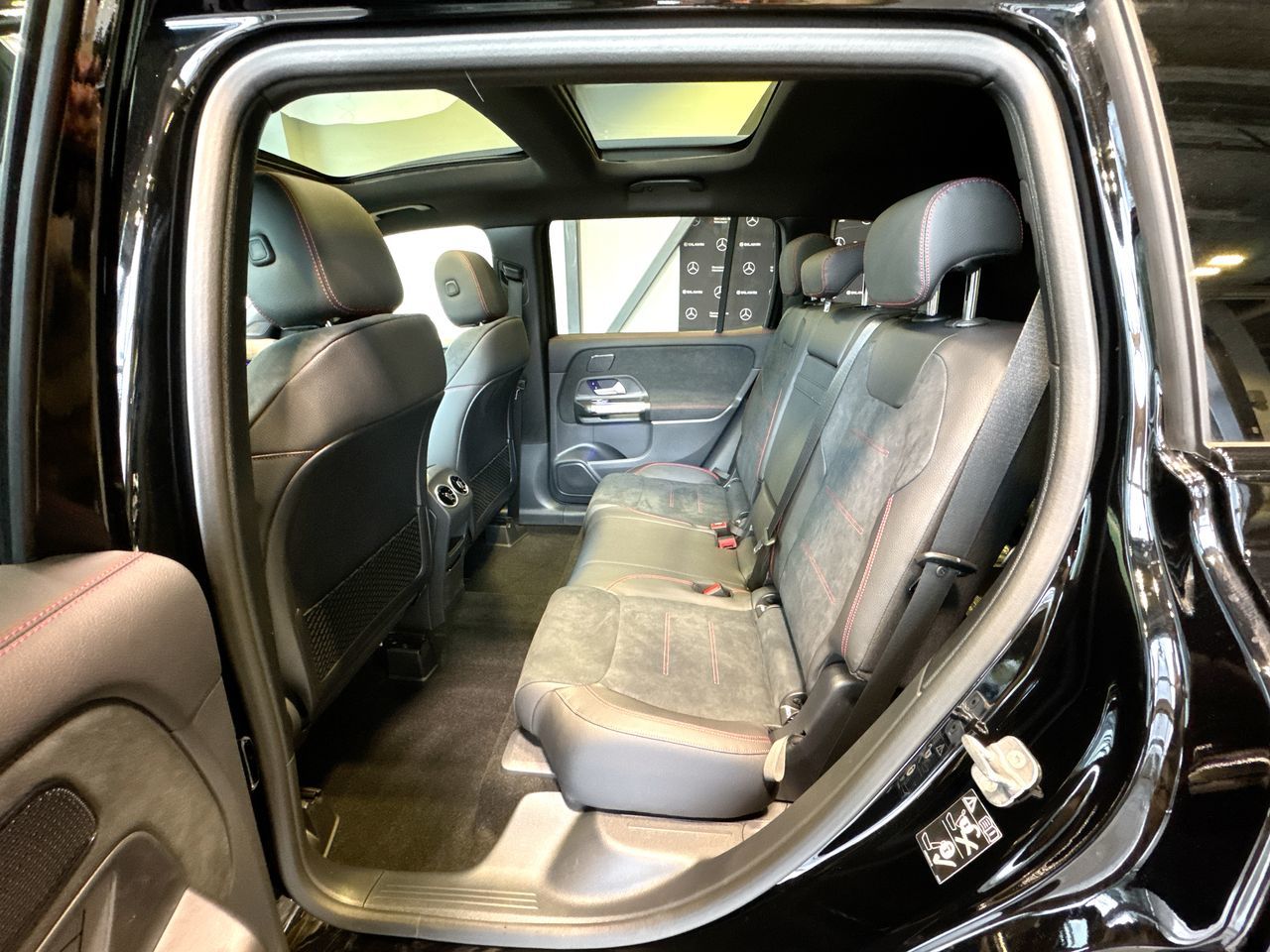 2025 Mercedes-Benz GLB in Vancouver, British Columbia