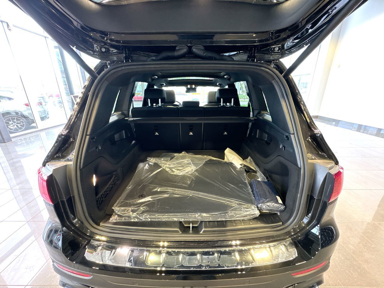 2025 Mercedes-Benz GLB in Vancouver, British Columbia