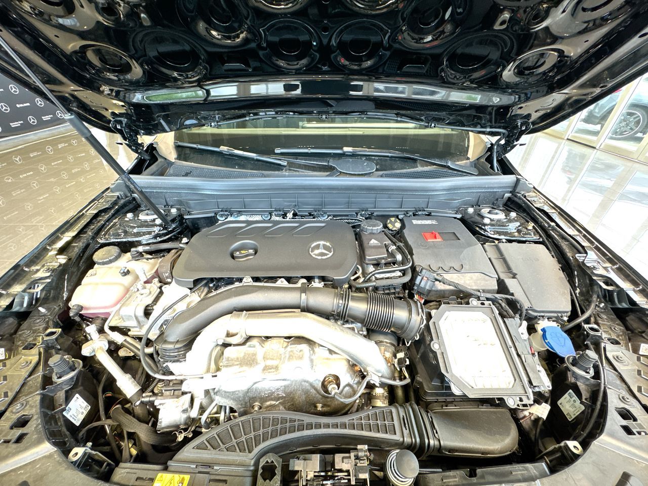 2025 Mercedes-Benz GLB in Vancouver, British Columbia