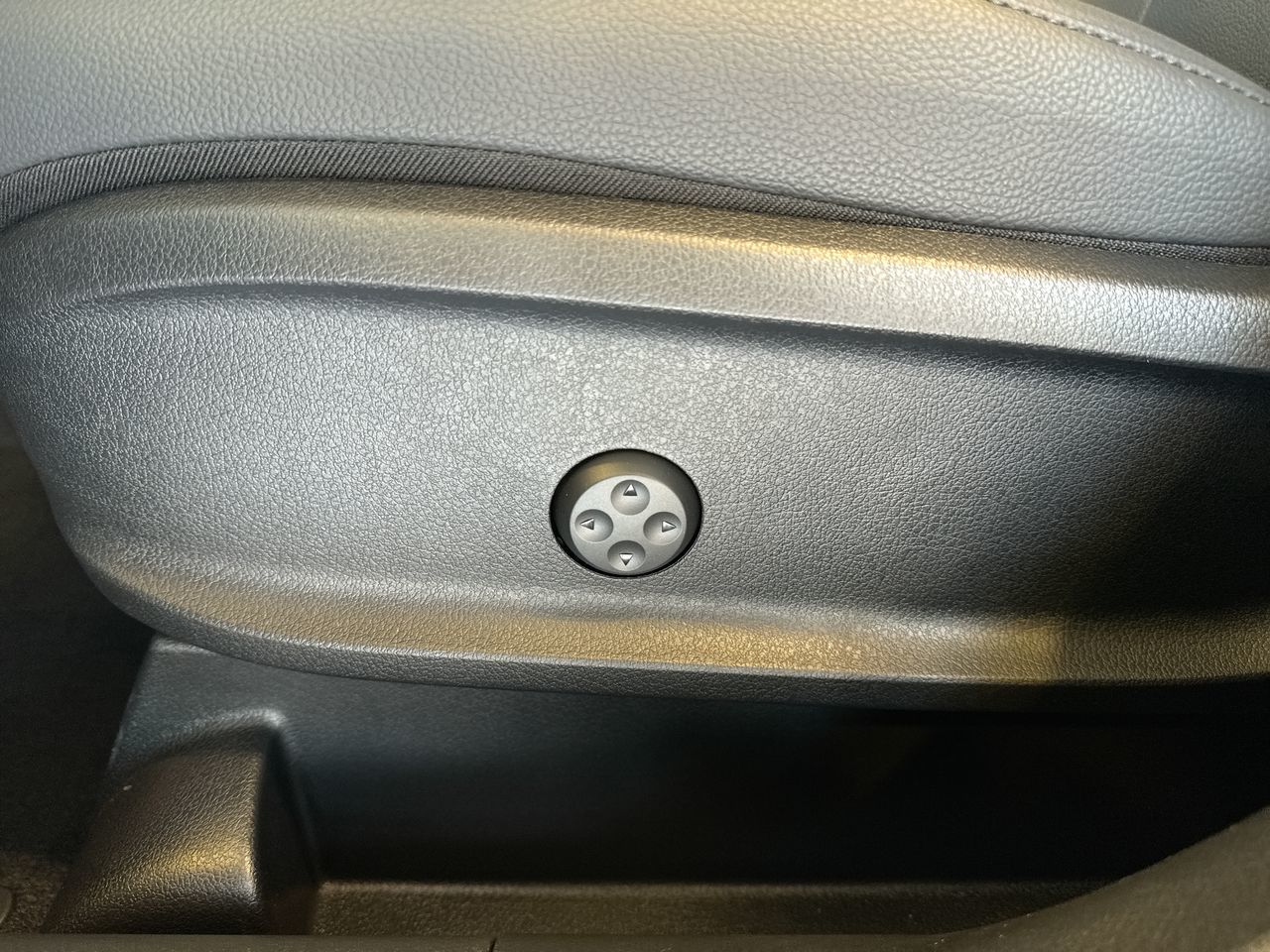 Mercedes-Benz GLB  2025 à Vancouver, Colombie-Britannique