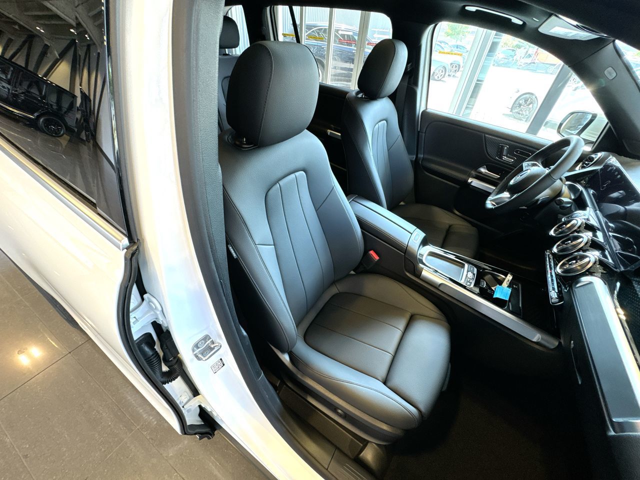 Mercedes-Benz GLB  2025 à Vancouver, Colombie-Britannique