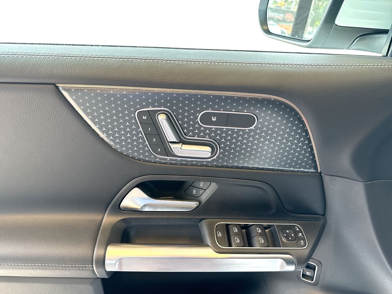 Mercedes-Benz GLB  2025 à Vancouver, Colombie-Britannique