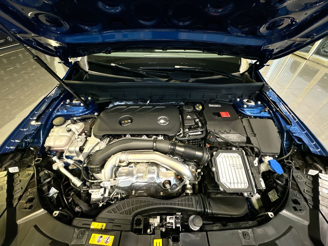 2025 Mercedes-Benz GLB in Vancouver, British Columbia