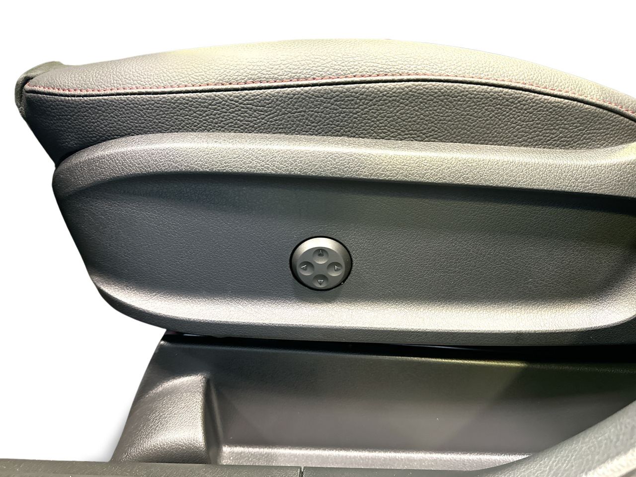 2025 Mercedes-Benz GLB in Vancouver, British Columbia