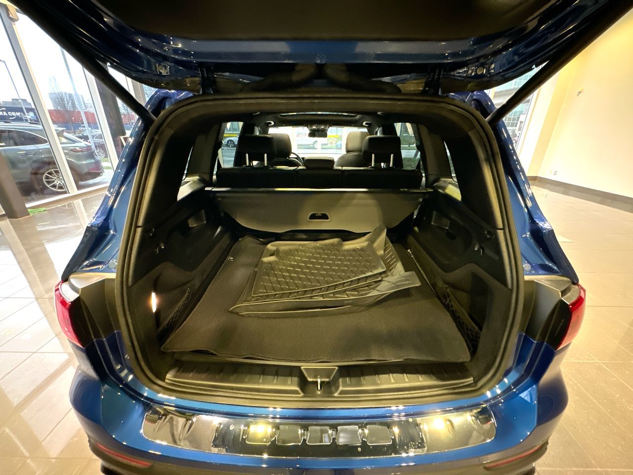 2025 Mercedes-Benz GLB in Vancouver, British Columbia