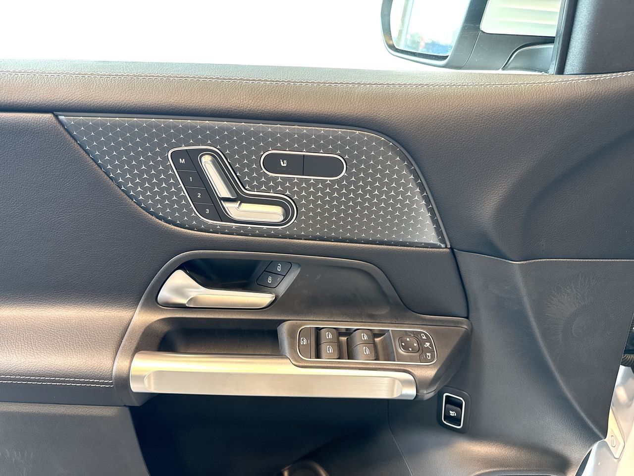 Mercedes-Benz GLB  2025 à Vancouver, Colombie-Britannique