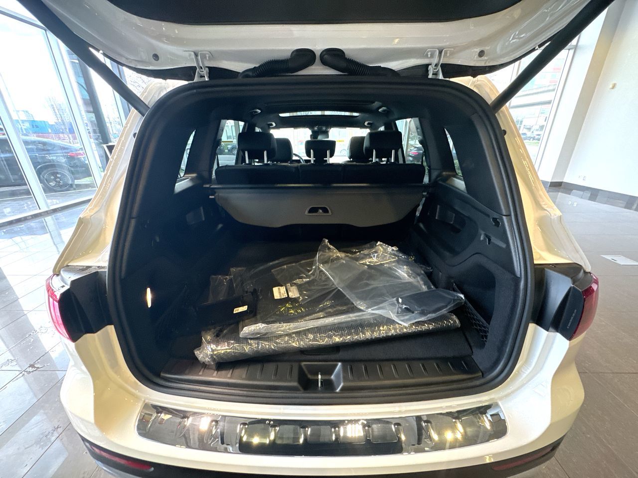 Mercedes-Benz GLB  2025 à Vancouver, Colombie-Britannique