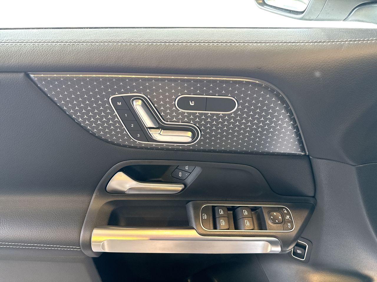 2026 Mercedes-Benz GLB in Vancouver, British Columbia