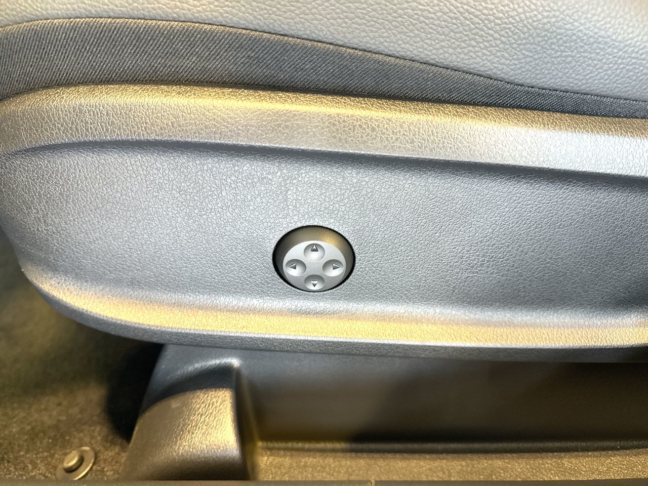 2026 Mercedes-Benz GLB in Vancouver, British Columbia