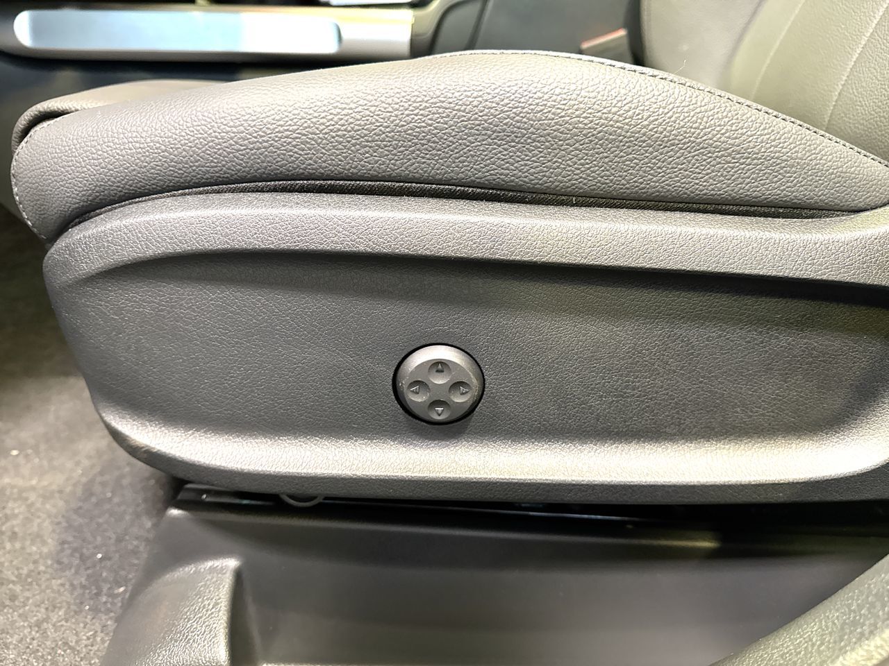 2026 Mercedes-Benz GLB in Vancouver, British Columbia