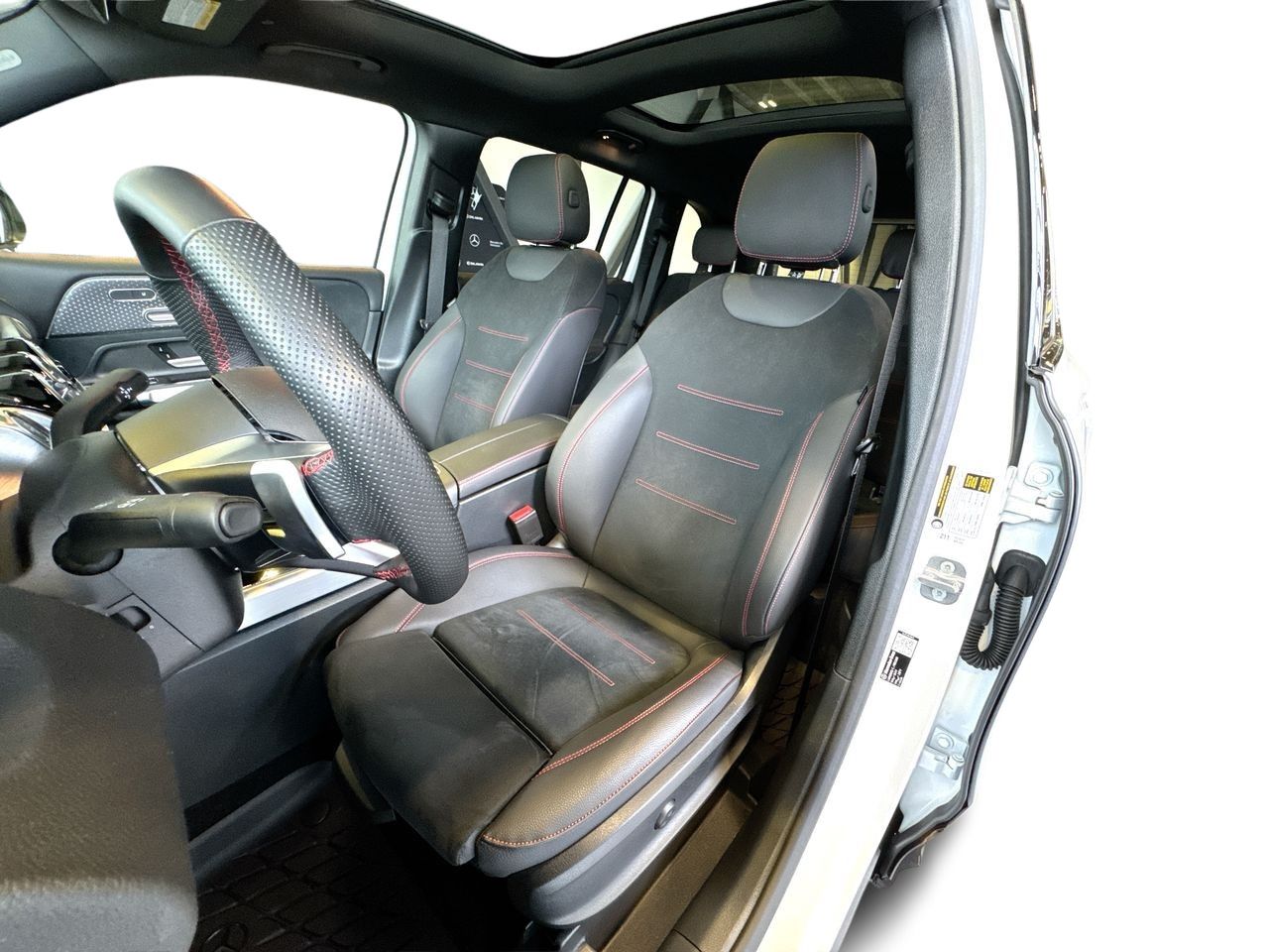 2026 Mercedes-Benz GLB in Vancouver, British Columbia