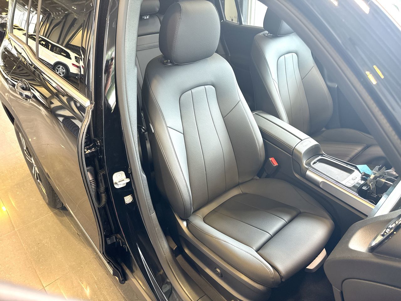2026 Mercedes-Benz GLB