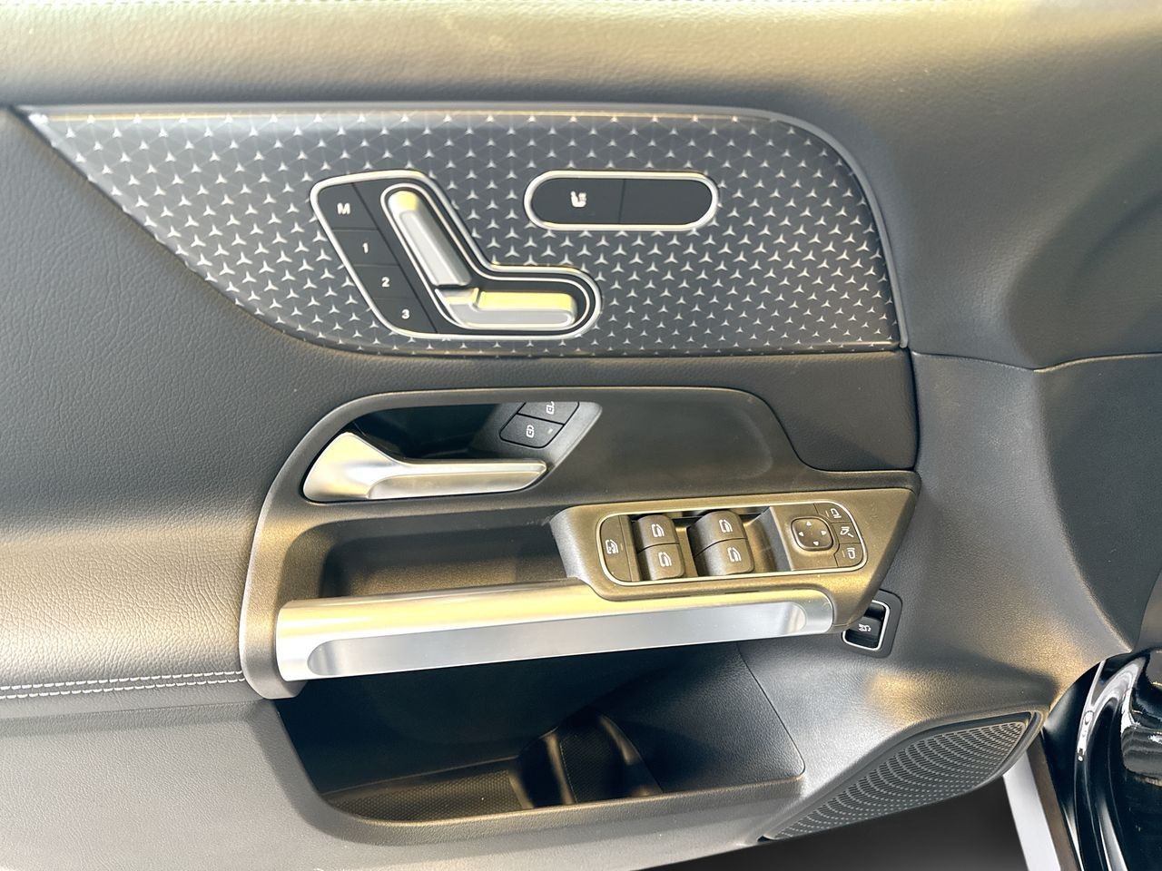 2026 Mercedes-Benz GLB in Vancouver, British Columbia