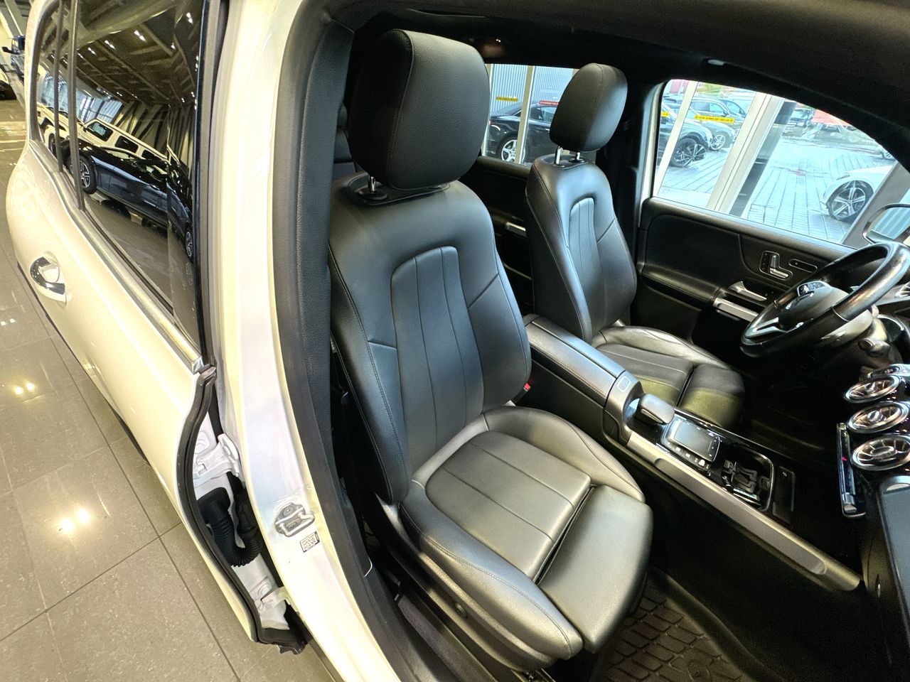 2021 Mercedes-Benz GLB250