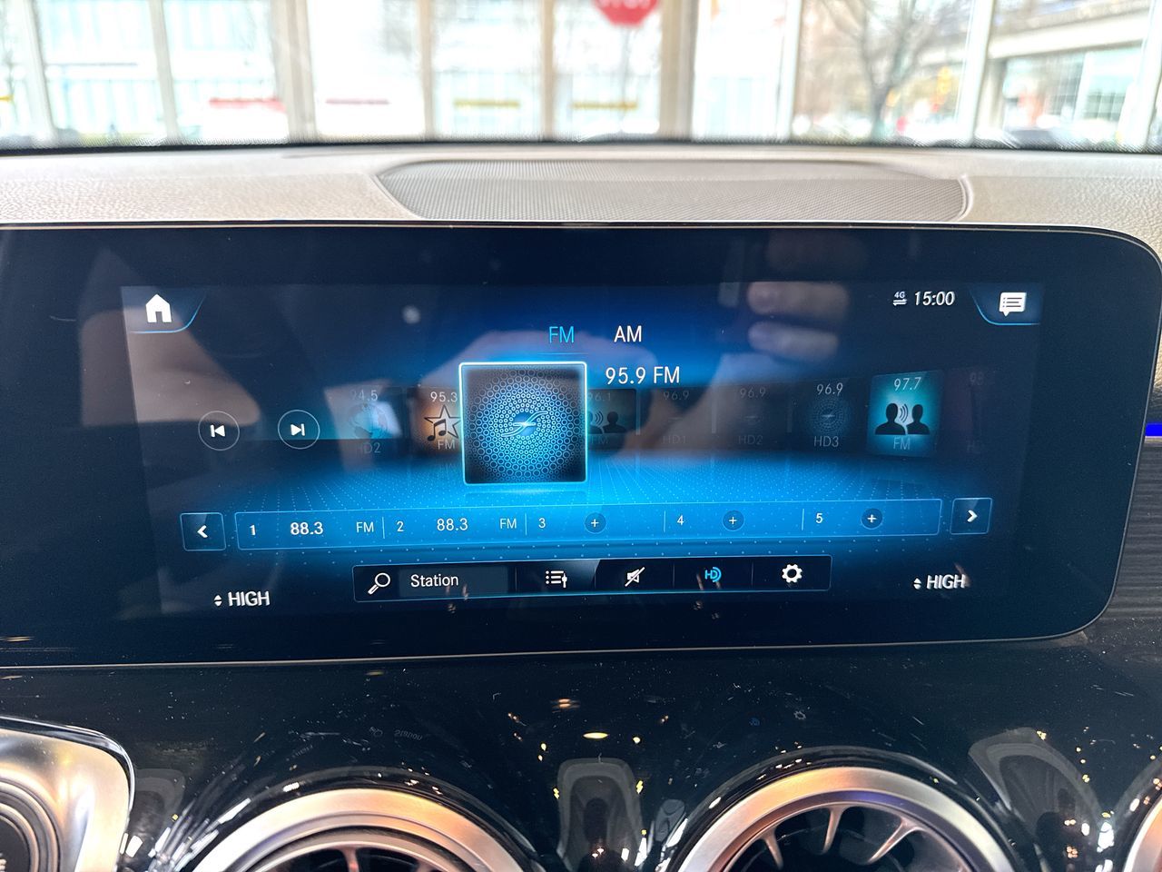 2022 Mercedes-Benz GLB250