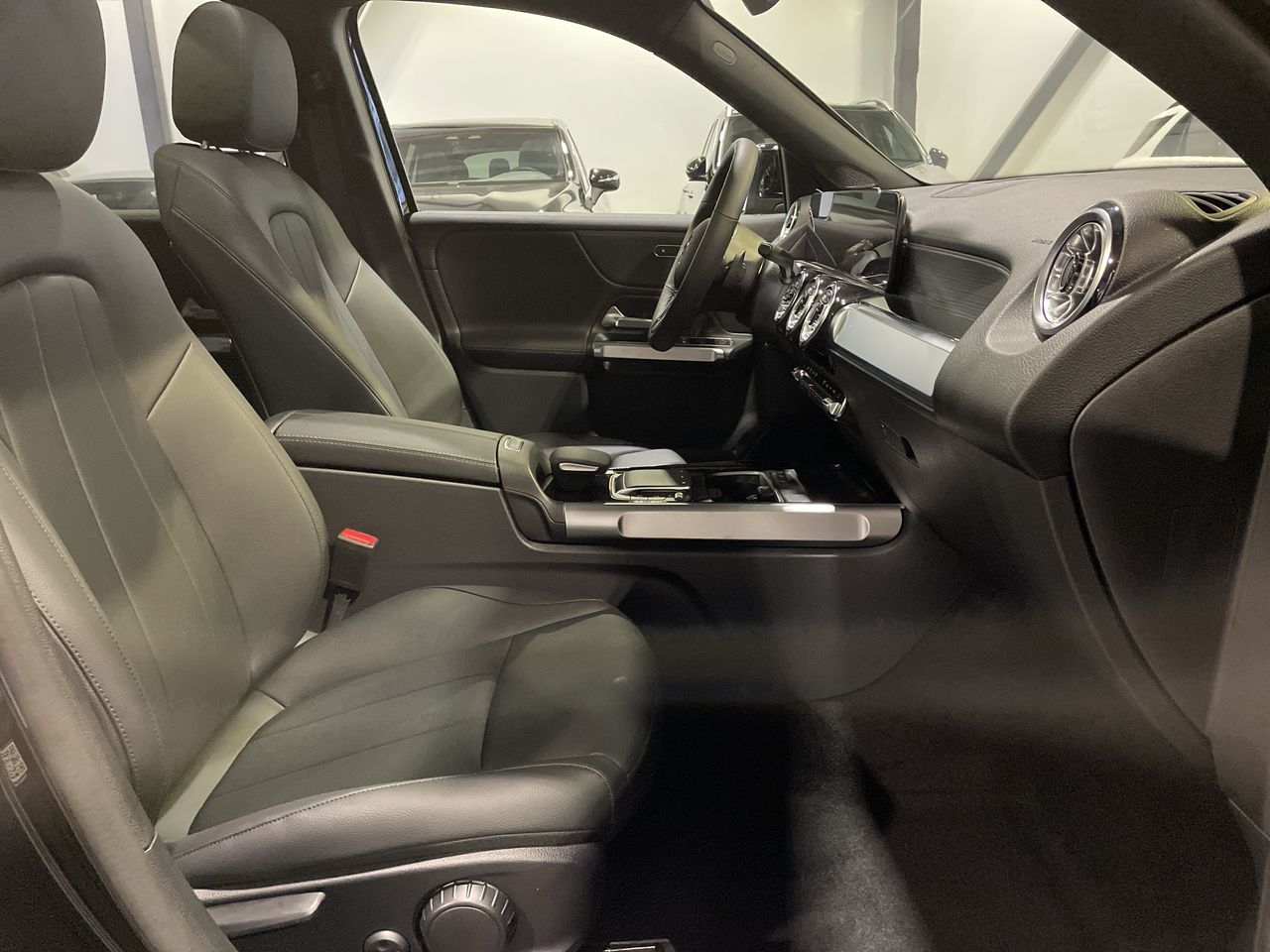 2022 Mercedes-Benz GLB250