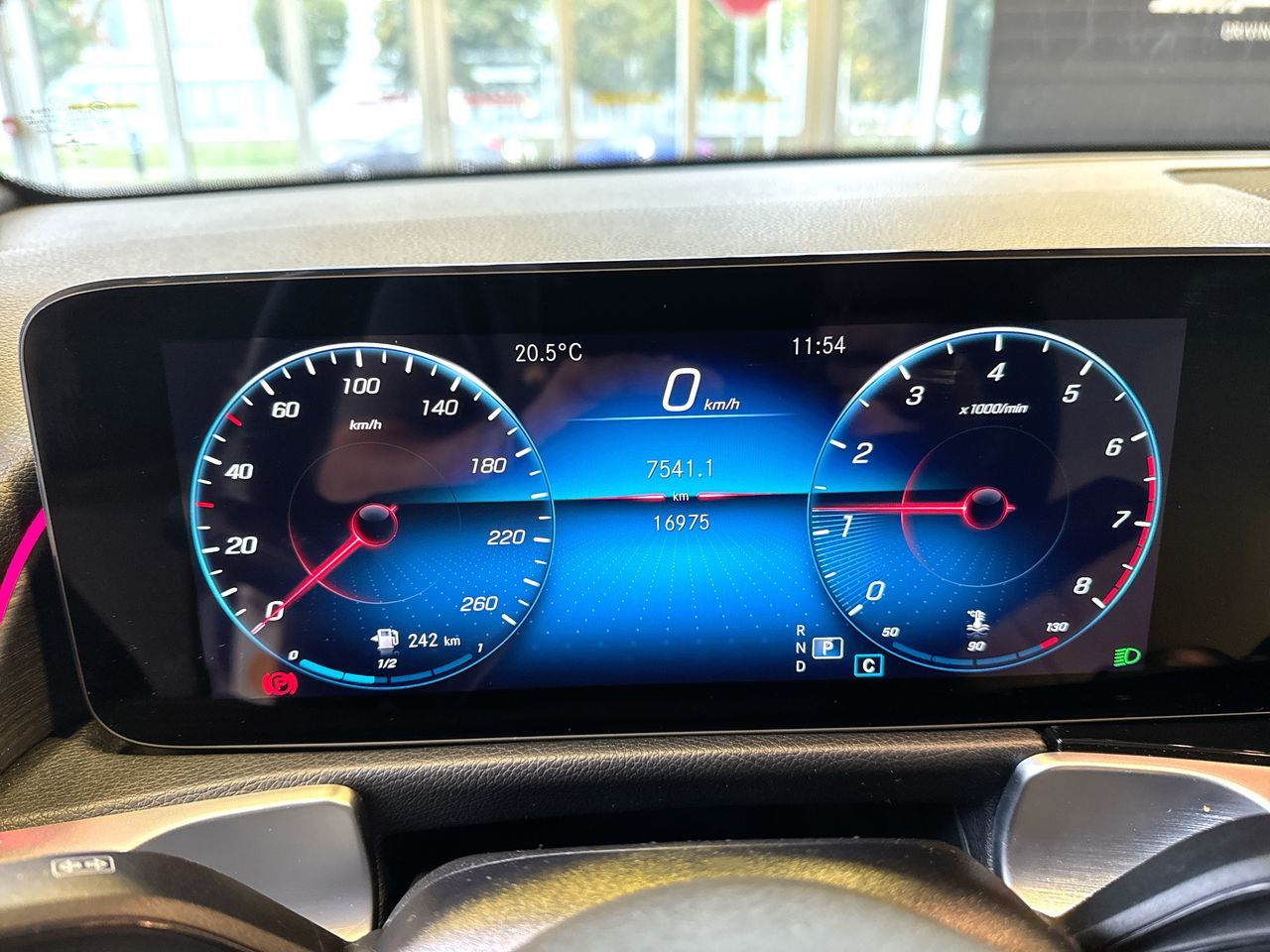 2022 Mercedes-Benz GLB250