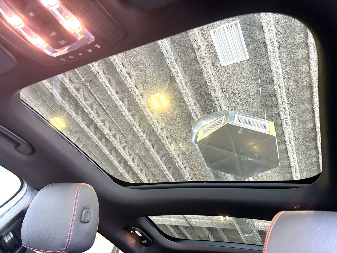 Mercedes-Benz GLB250  2023 à Vancouver, Colombie-Britannique