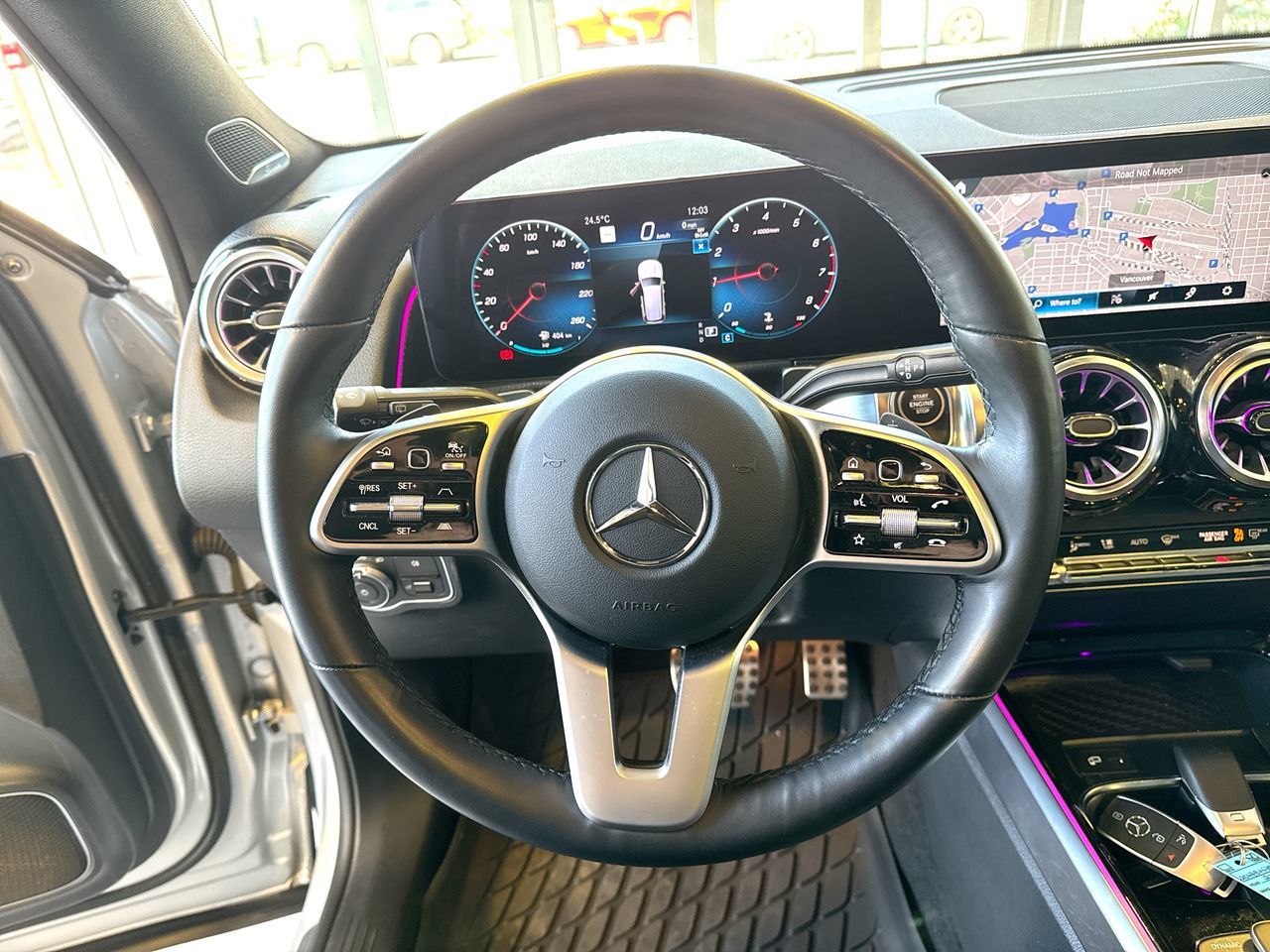 Mercedes-Benz GLB250  2023 à Vancouver, Colombie-Britannique