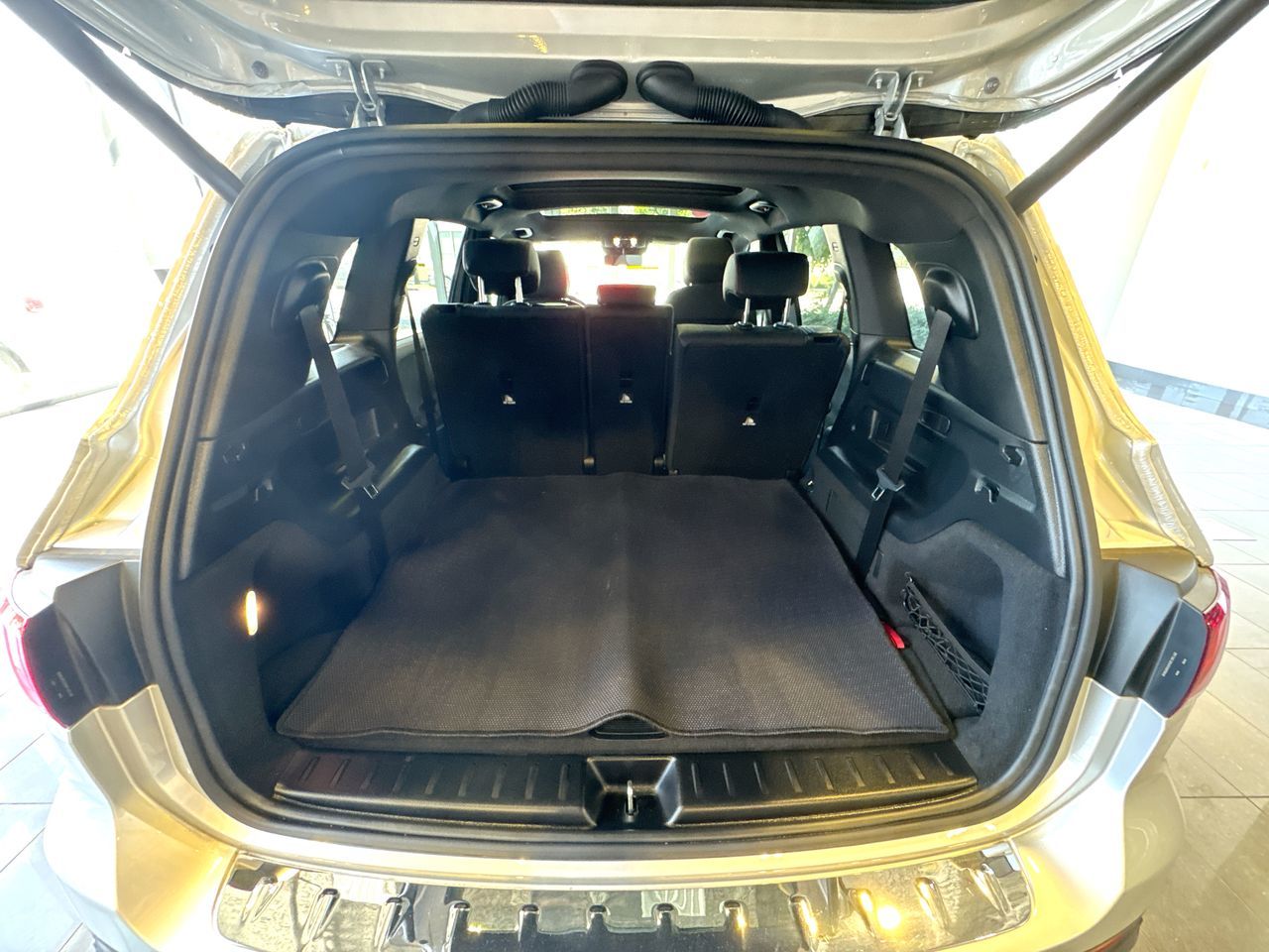 Mercedes-Benz GLB250  2023 à Vancouver, Colombie-Britannique