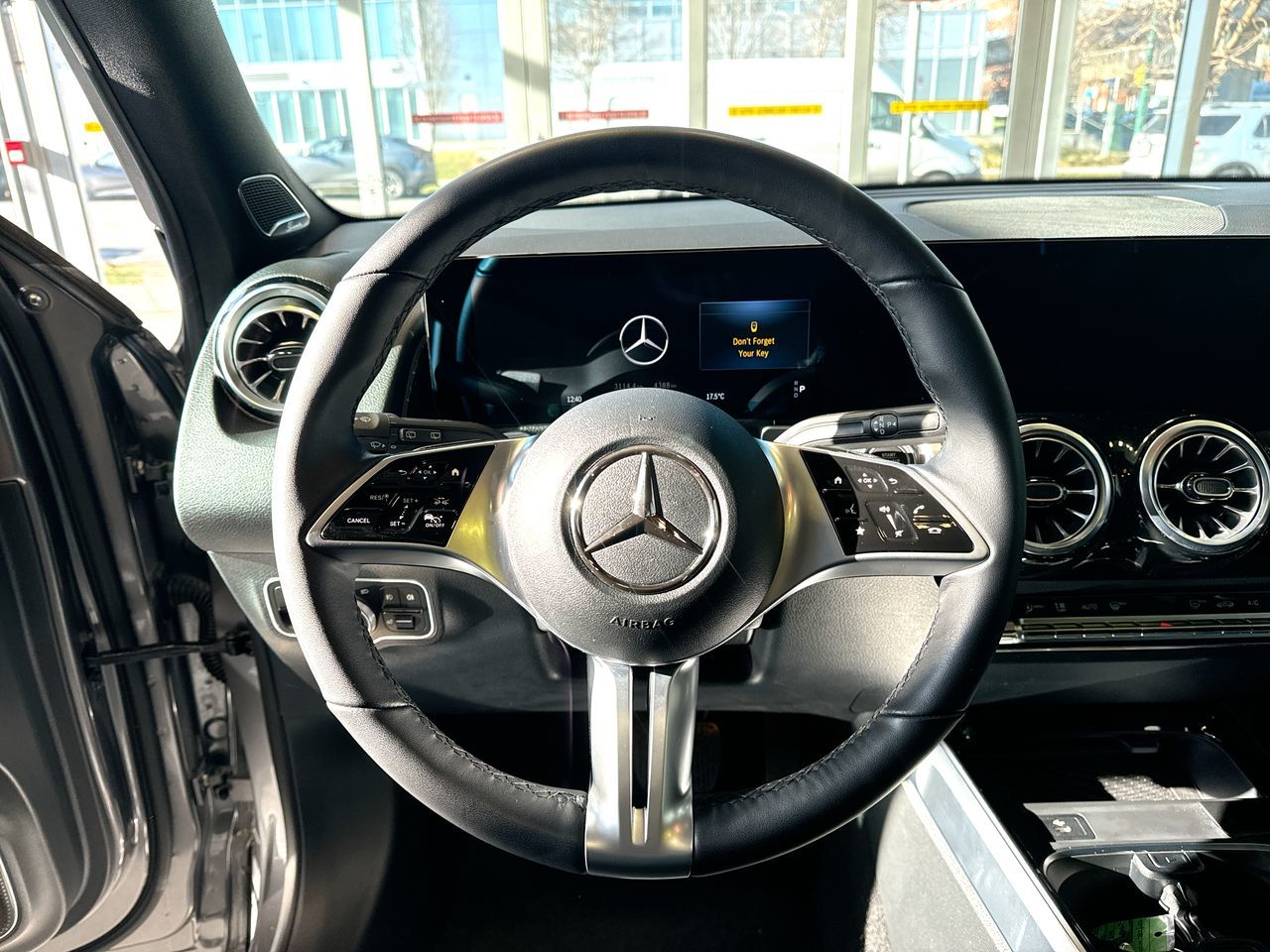 Mercedes-Benz GLB250  2025 à Vancouver, Colombie-Britannique