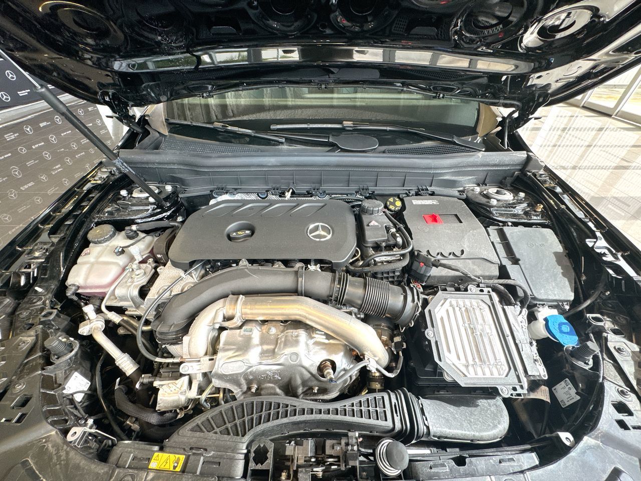 2025 Mercedes-Benz GLB250 in Vancouver, British Columbia