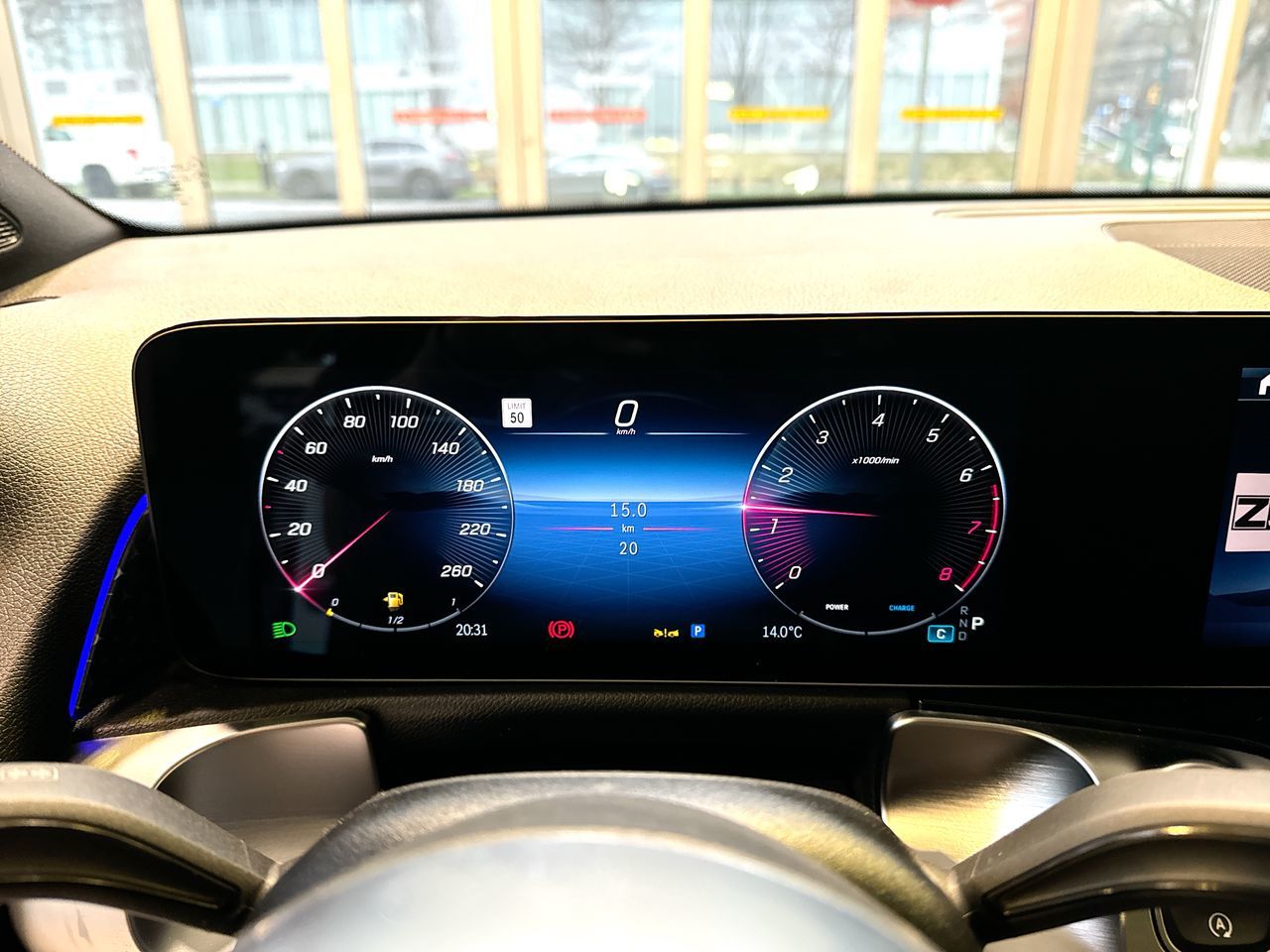 Mercedes-Benz GLB250  2025 à Vancouver, Colombie-Britannique