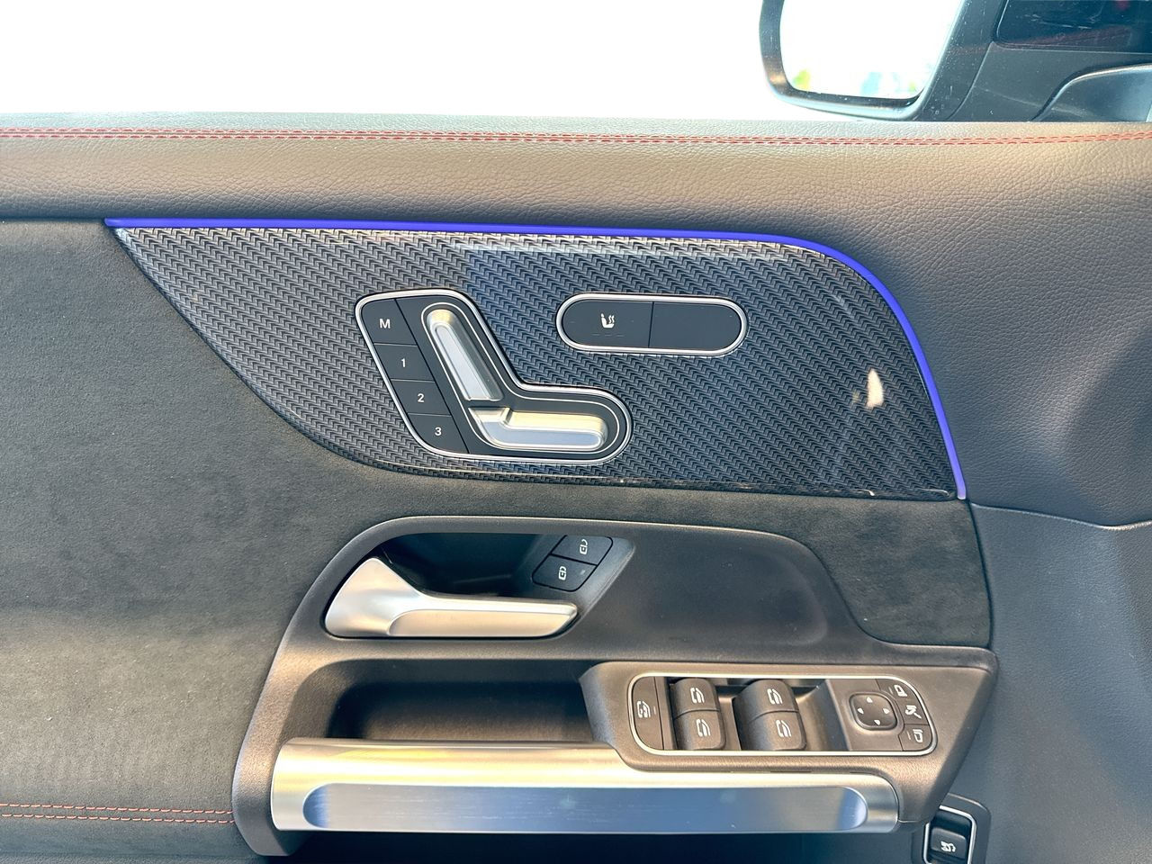 2025 Mercedes-Benz GLB250 in Vancouver, British Columbia