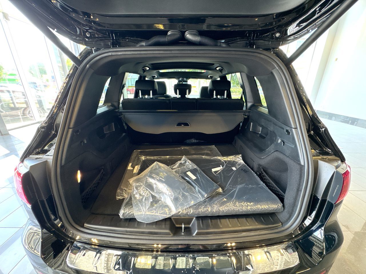 2025 Mercedes-Benz GLB in Vancouver, British Columbia