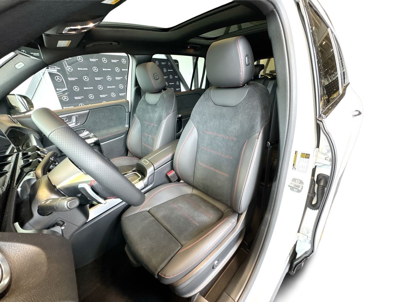 2025 Mercedes-Benz GLB in Vancouver, British Columbia