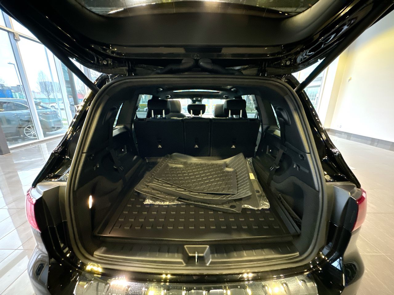 2025 Mercedes-Benz GLB in Vancouver, British Columbia