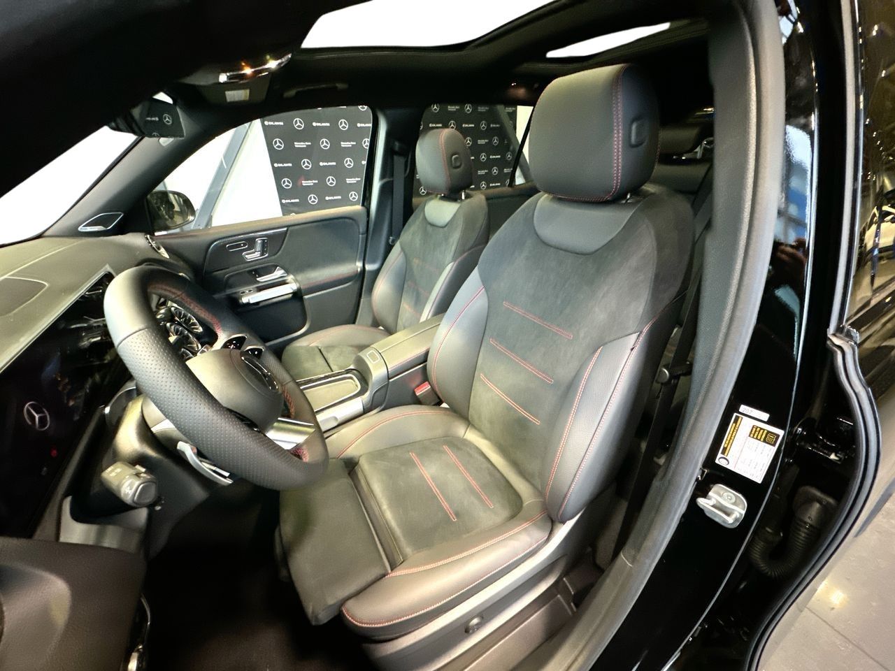 2025 Mercedes-Benz GLB in Vancouver, British Columbia