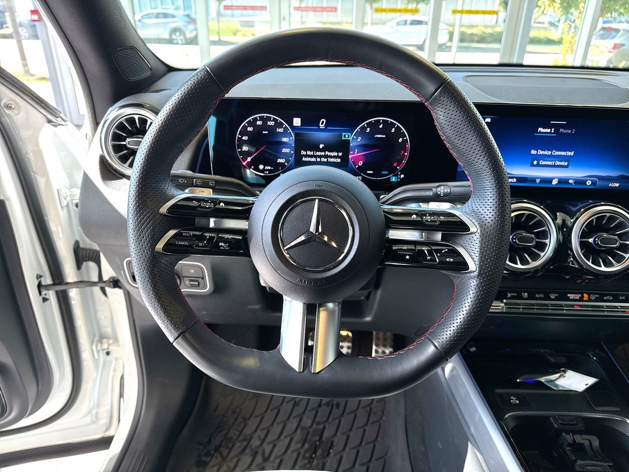 2025 Mercedes-Benz GLB250