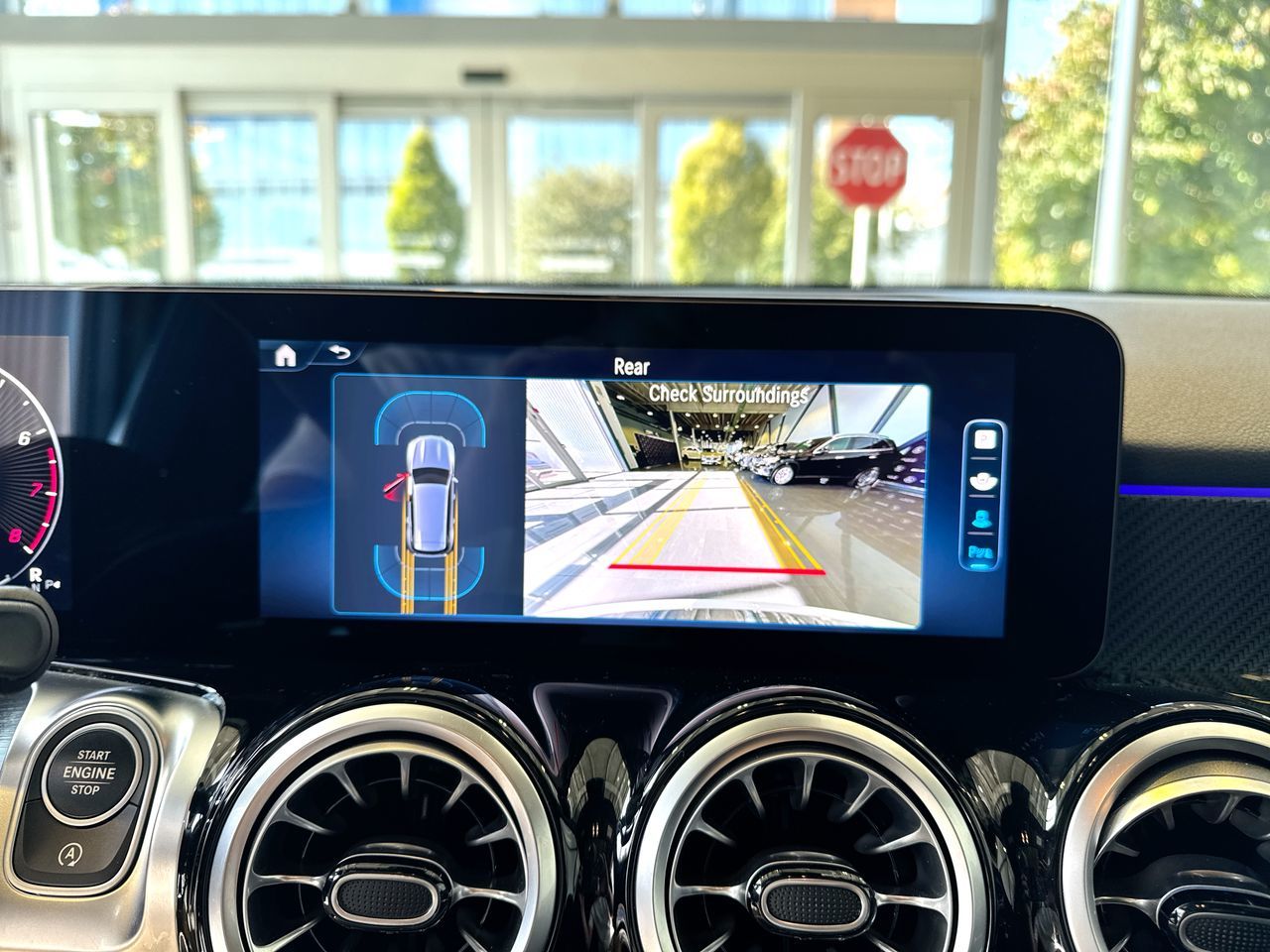 2025 Mercedes-Benz GLB250