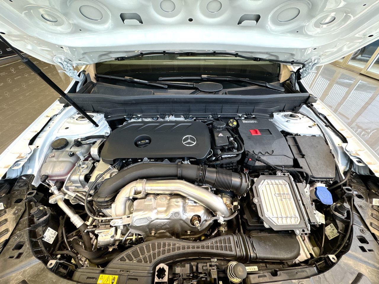 2025 Mercedes-Benz GLB