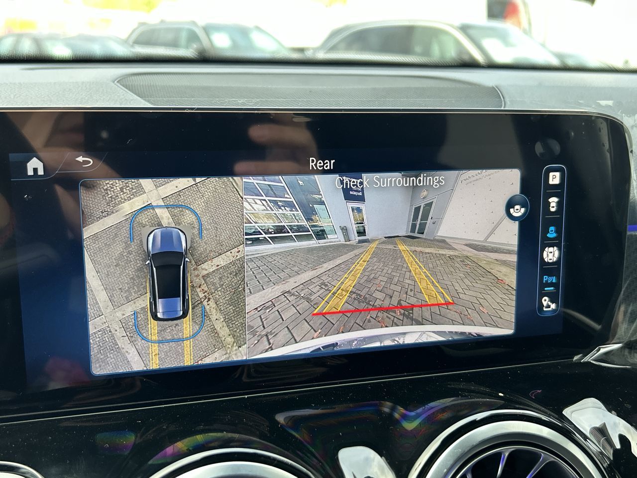 2025 Mercedes-Benz GLB250