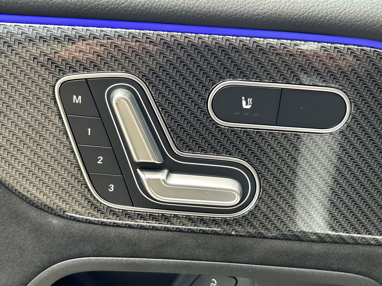 2025 Mercedes-Benz GLB250