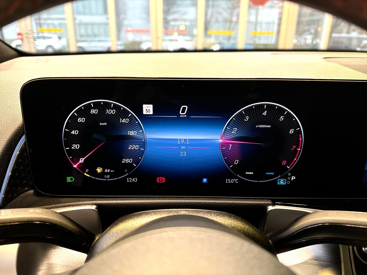 2025  GLB250