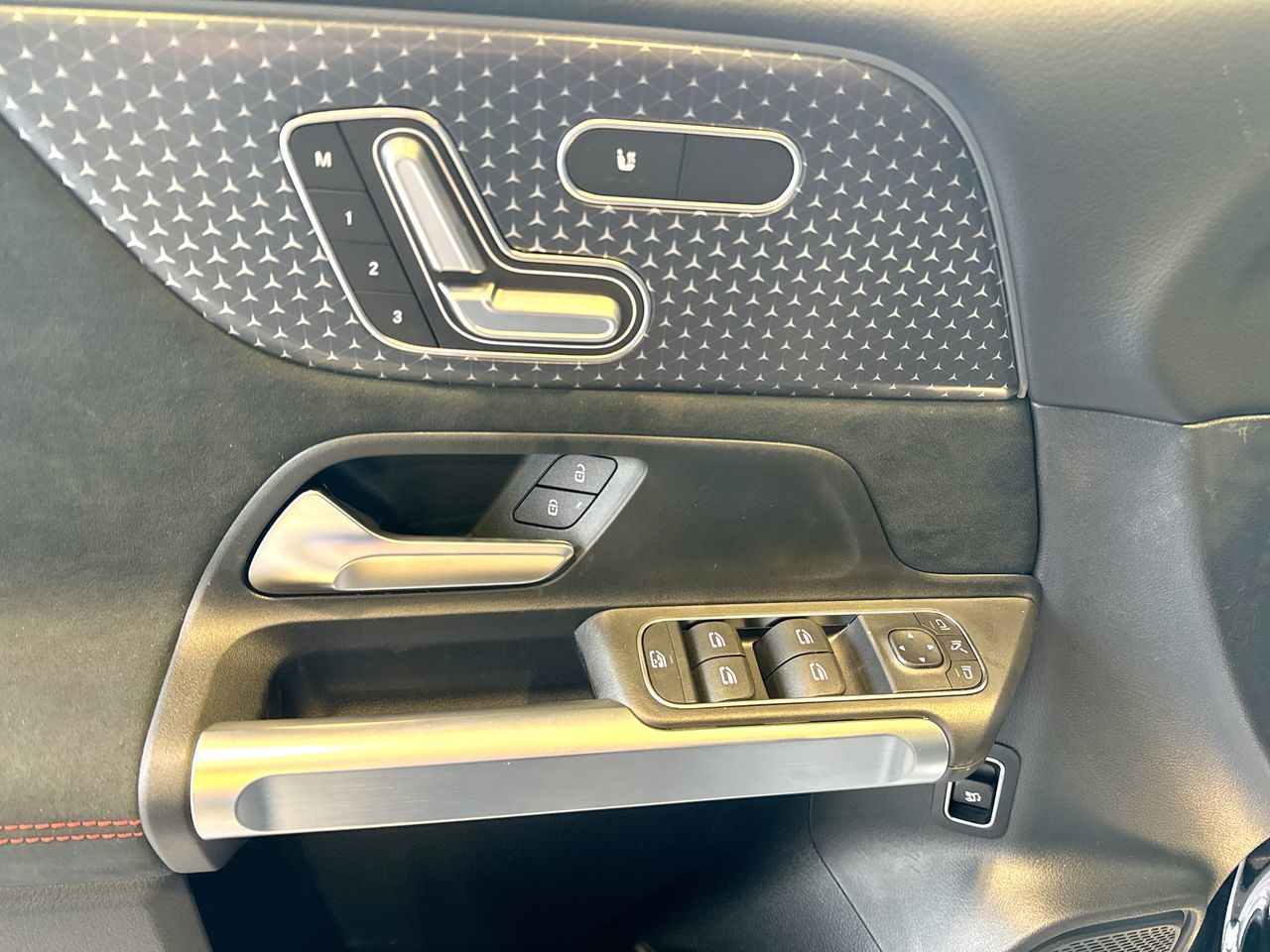 2026 Mercedes-Benz GLB in Vancouver, British Columbia