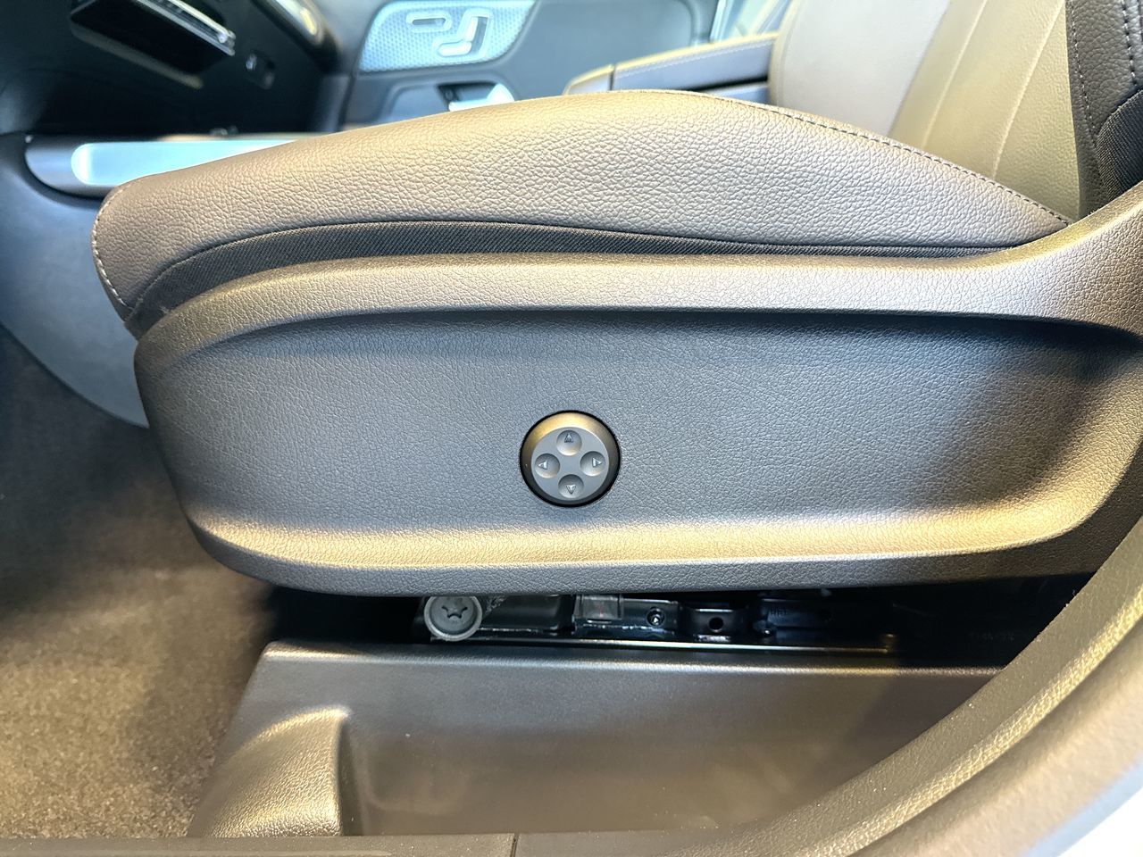 Mercedes-Benz GLB  2026 à Vancouver, Colombie-Britannique