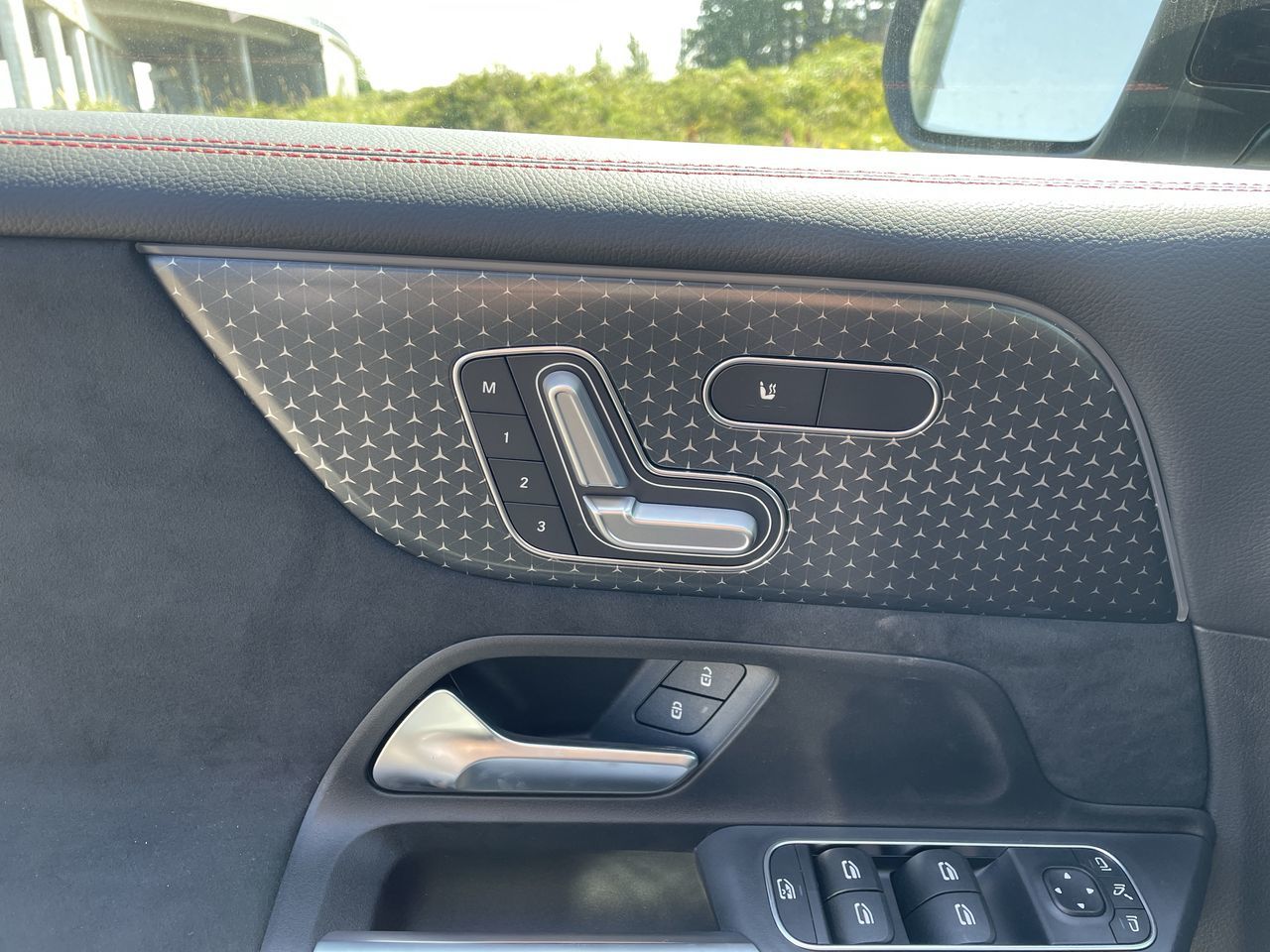 2026 Mercedes-Benz GLB