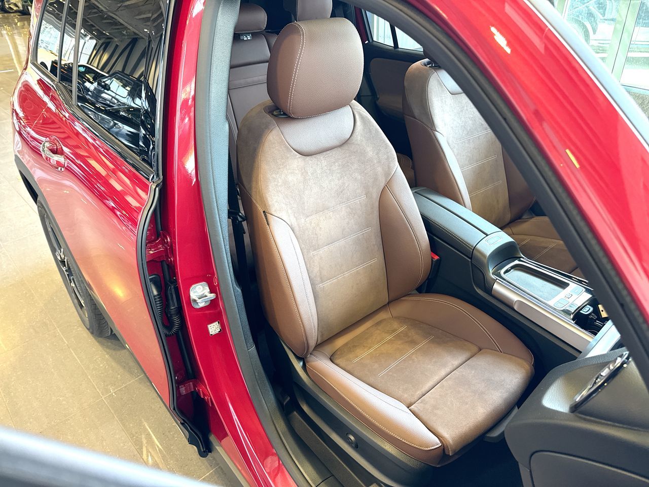 2026 Mercedes-Benz GLB in Vancouver, British Columbia