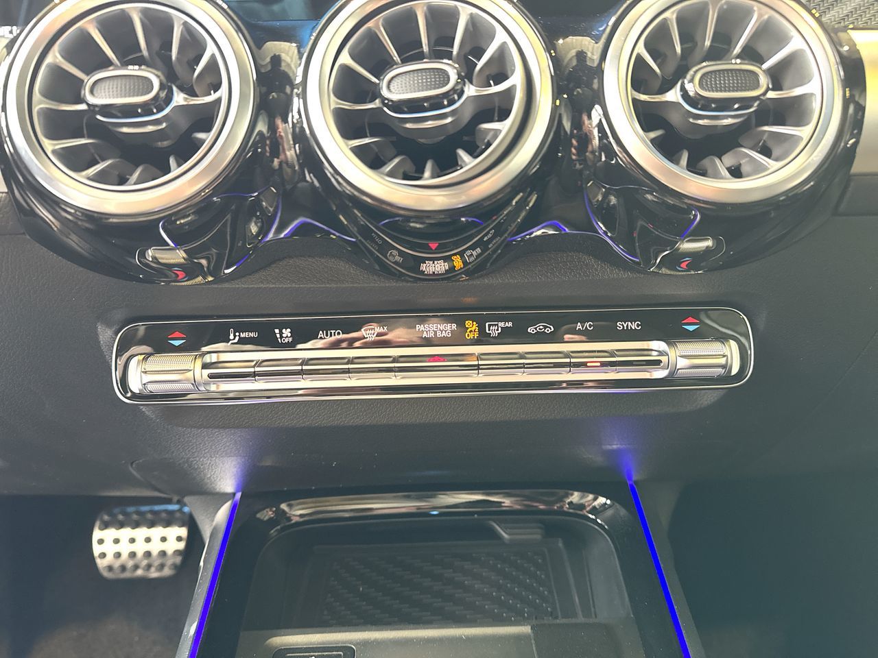 2025 Mercedes-Benz GLB