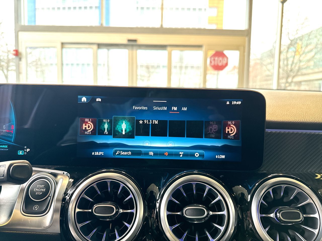 2025 Mercedes-Benz GLB