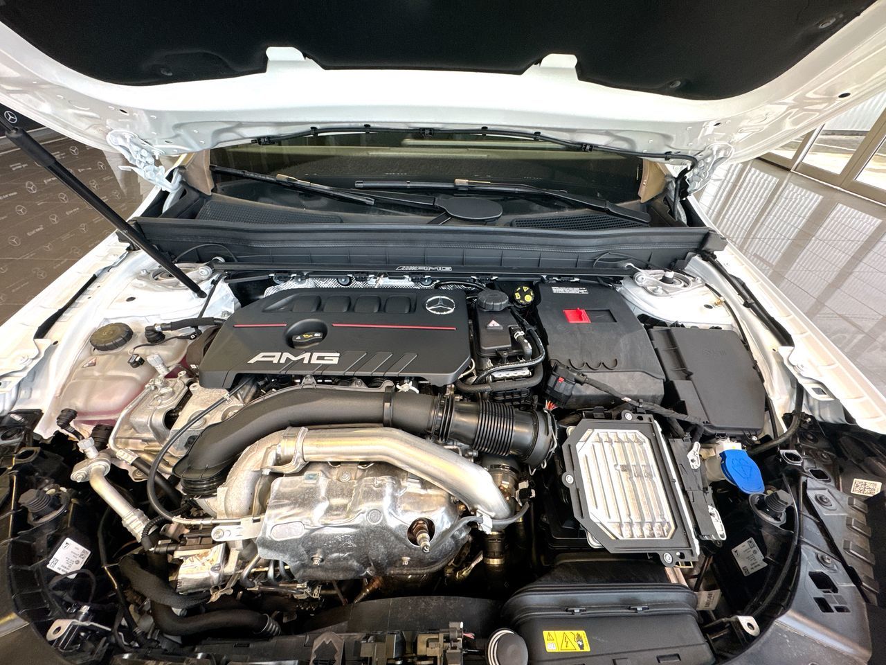 2025 Mercedes-Benz GLB