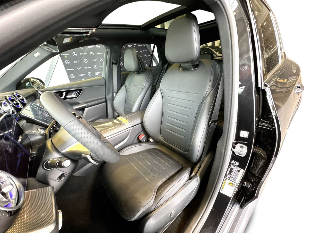 2025 Mercedes-Benz GLC Plug-in Hybrid in Vancouver, British Columbia