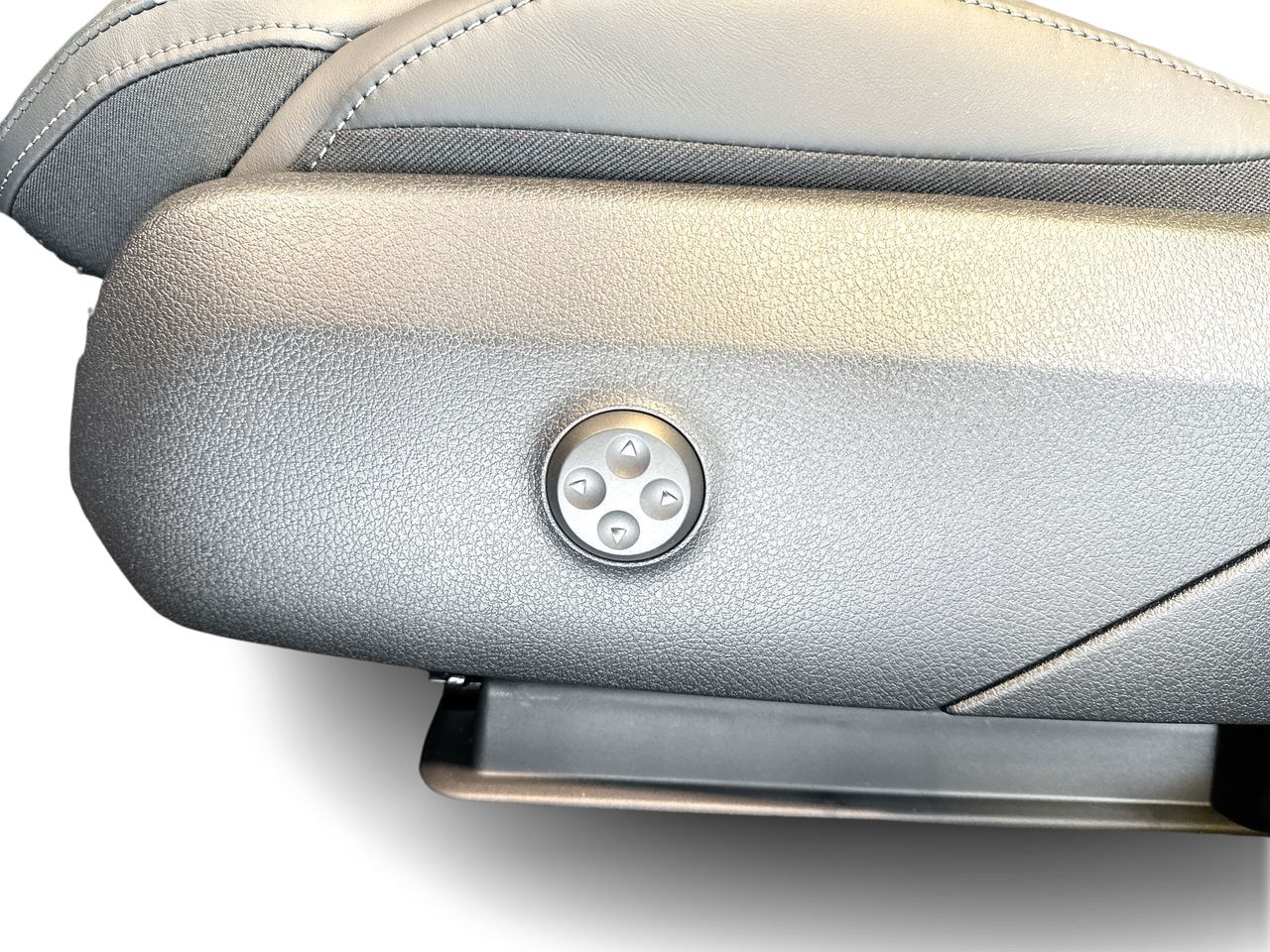 2025 Mercedes-Benz GLC Plug-in Hybrid in Vancouver, British Columbia