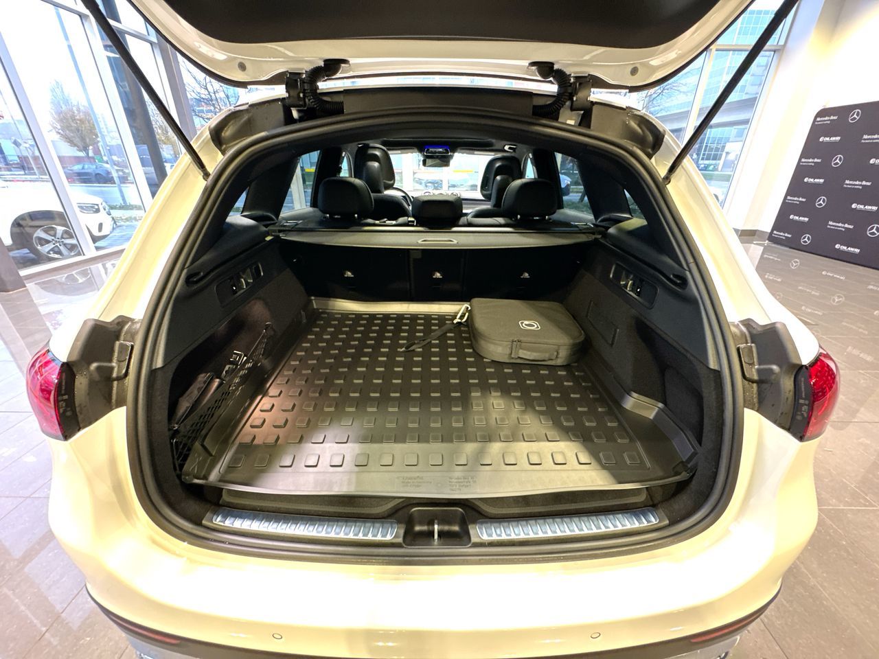 2026 Mercedes-Benz GLC Plug-in Hybrid in Vancouver, British Columbia